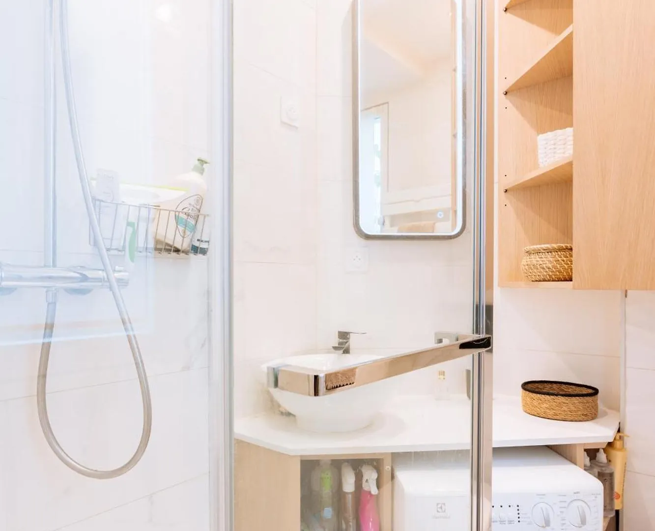 Alluring 1 Bedroom Apartment 5 Min To The Eiffel Tower! Paris 0*,